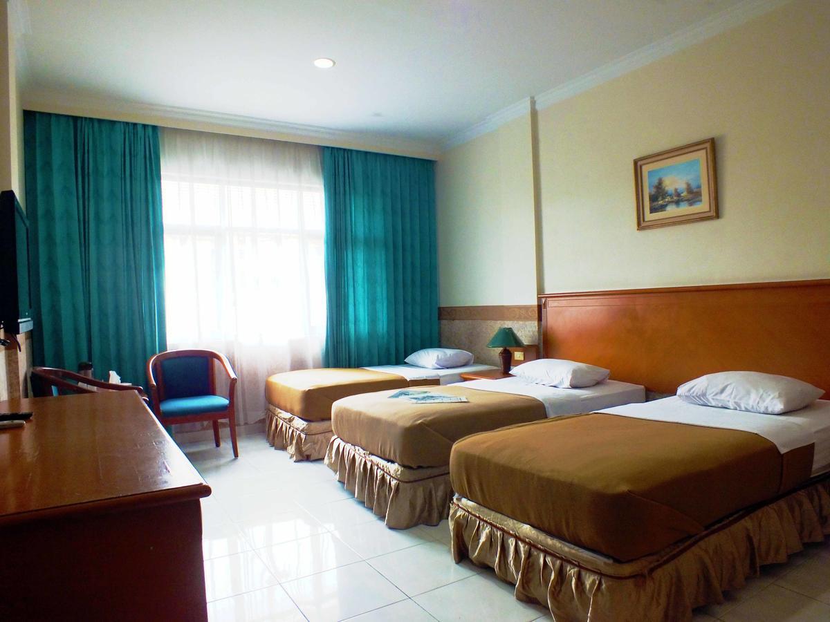 Hotel Puri Kwitang Джакарта Екстериор снимка